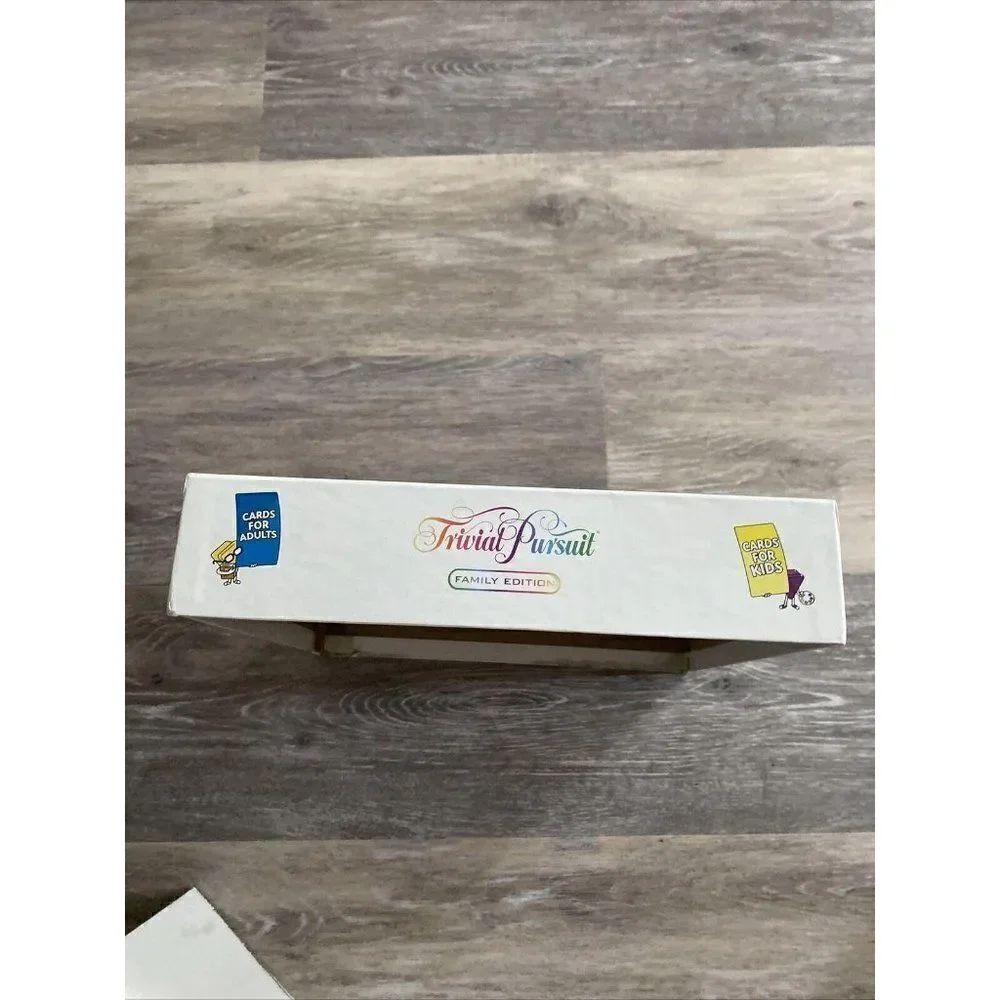 Trivial Pursuit Family Edition game - Picture 9 of 10